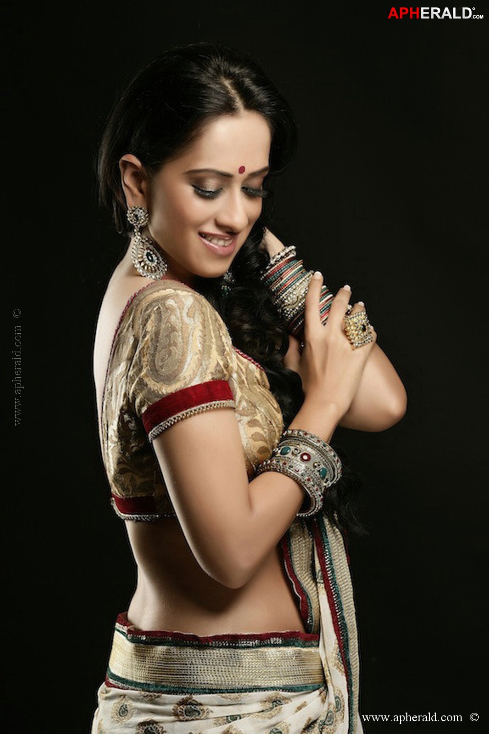 Monali Sehgal Hot Stills