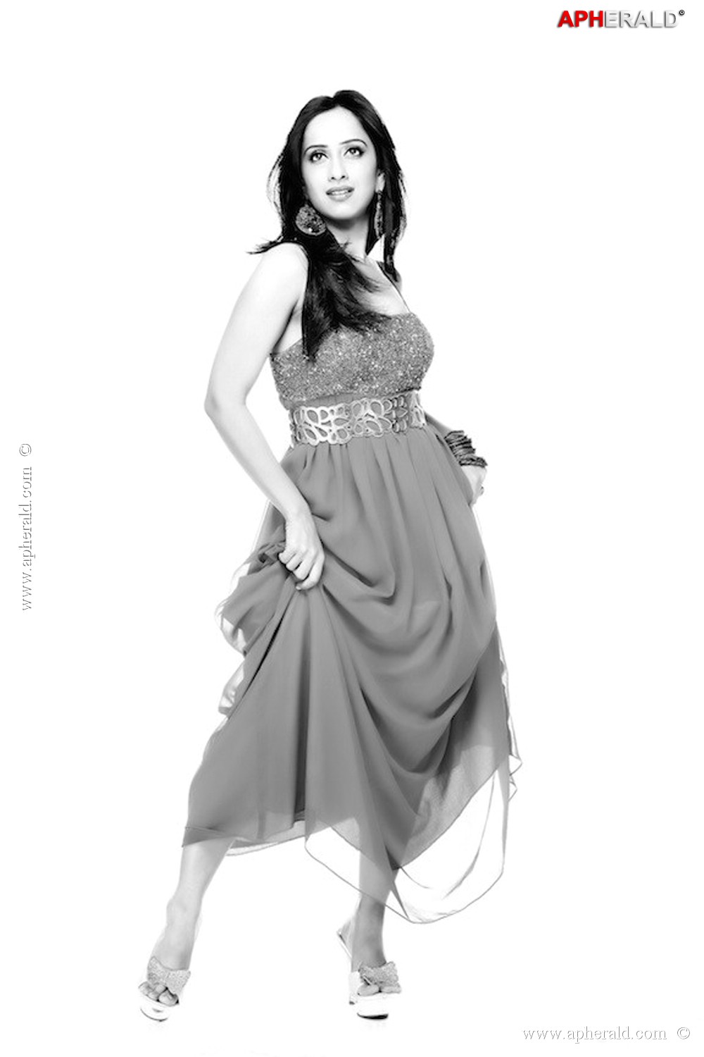 Monali Sehgal Hot Stills