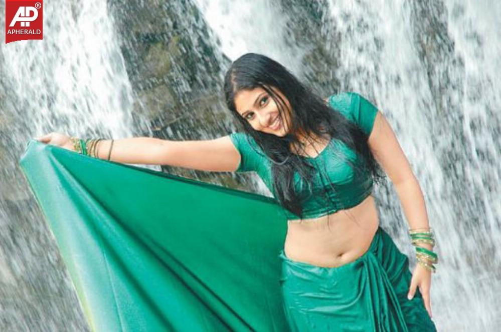 Monika hot wet photos