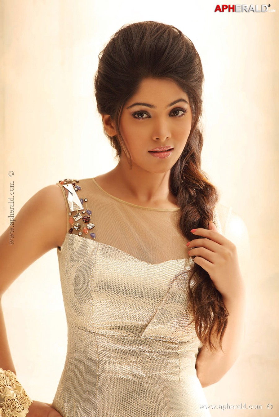 Muktha Spicy Stills