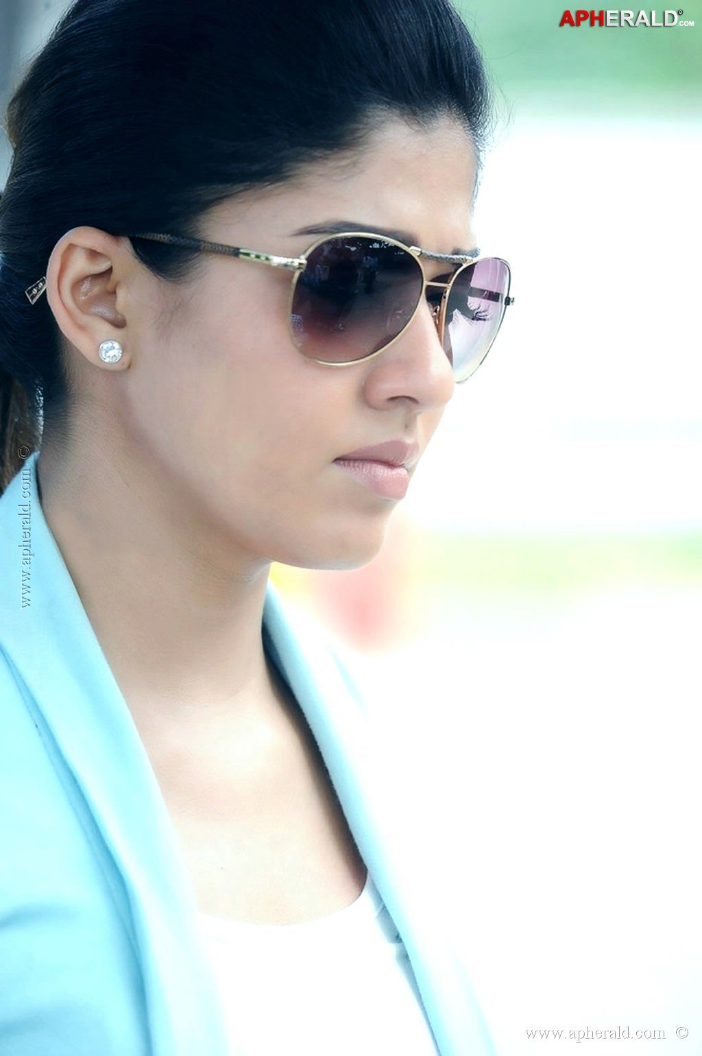 Nayanthara Hot Navel Stills