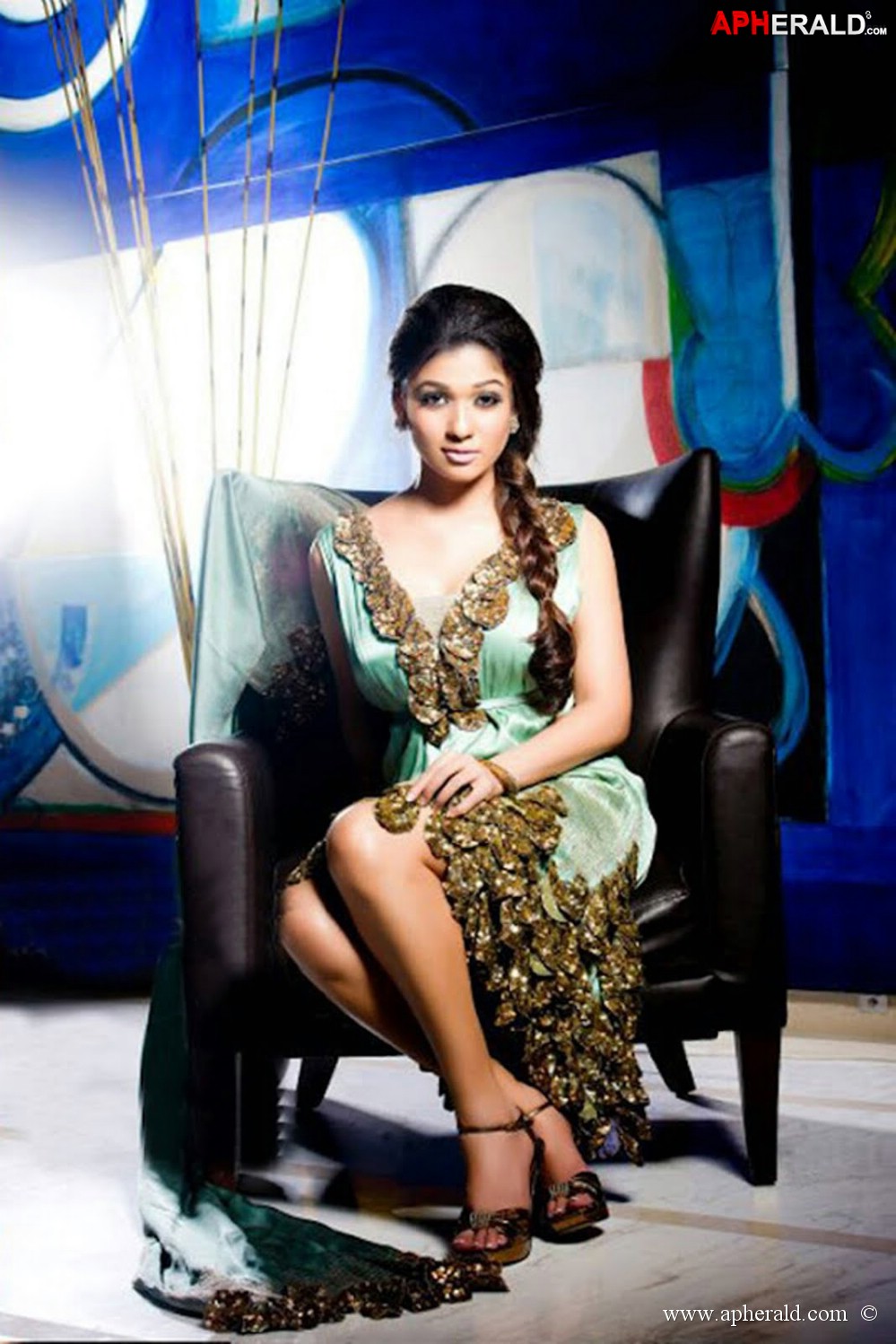 nayanthara hot photo gallery