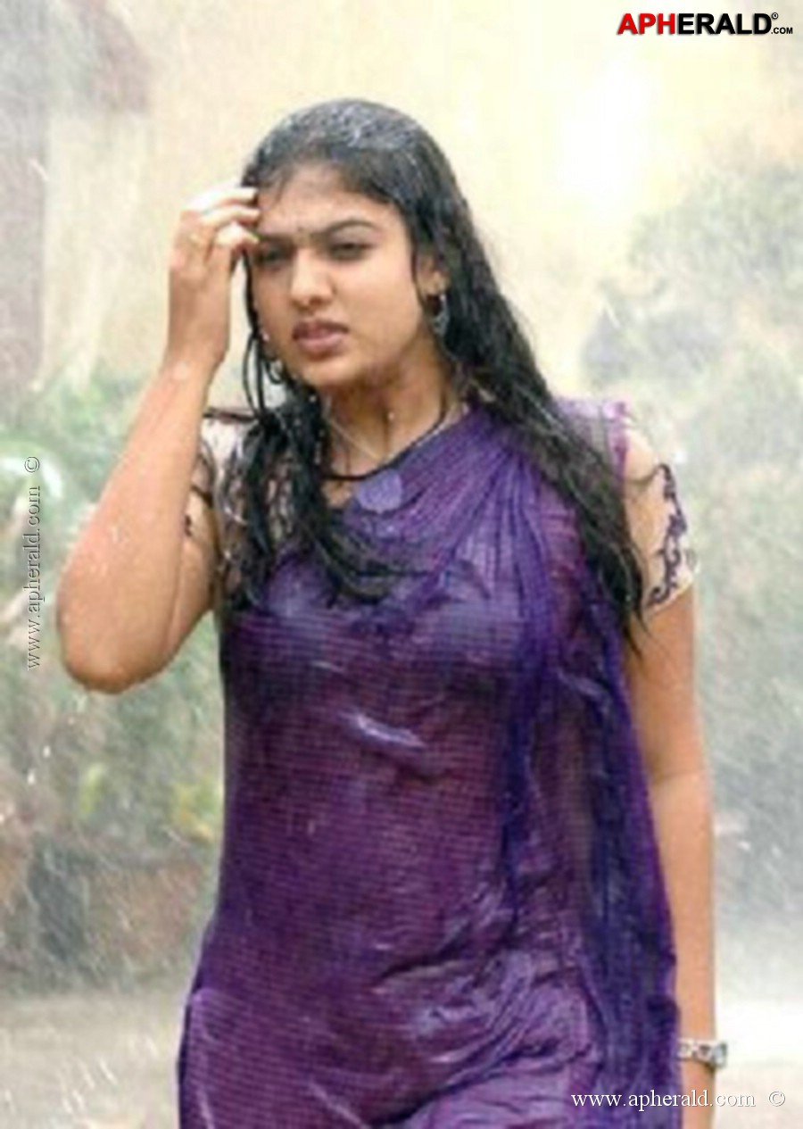 Nayanthara Hot Photos