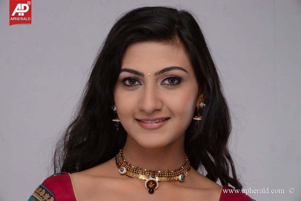 Neelam Upadhyay New Hot Pics