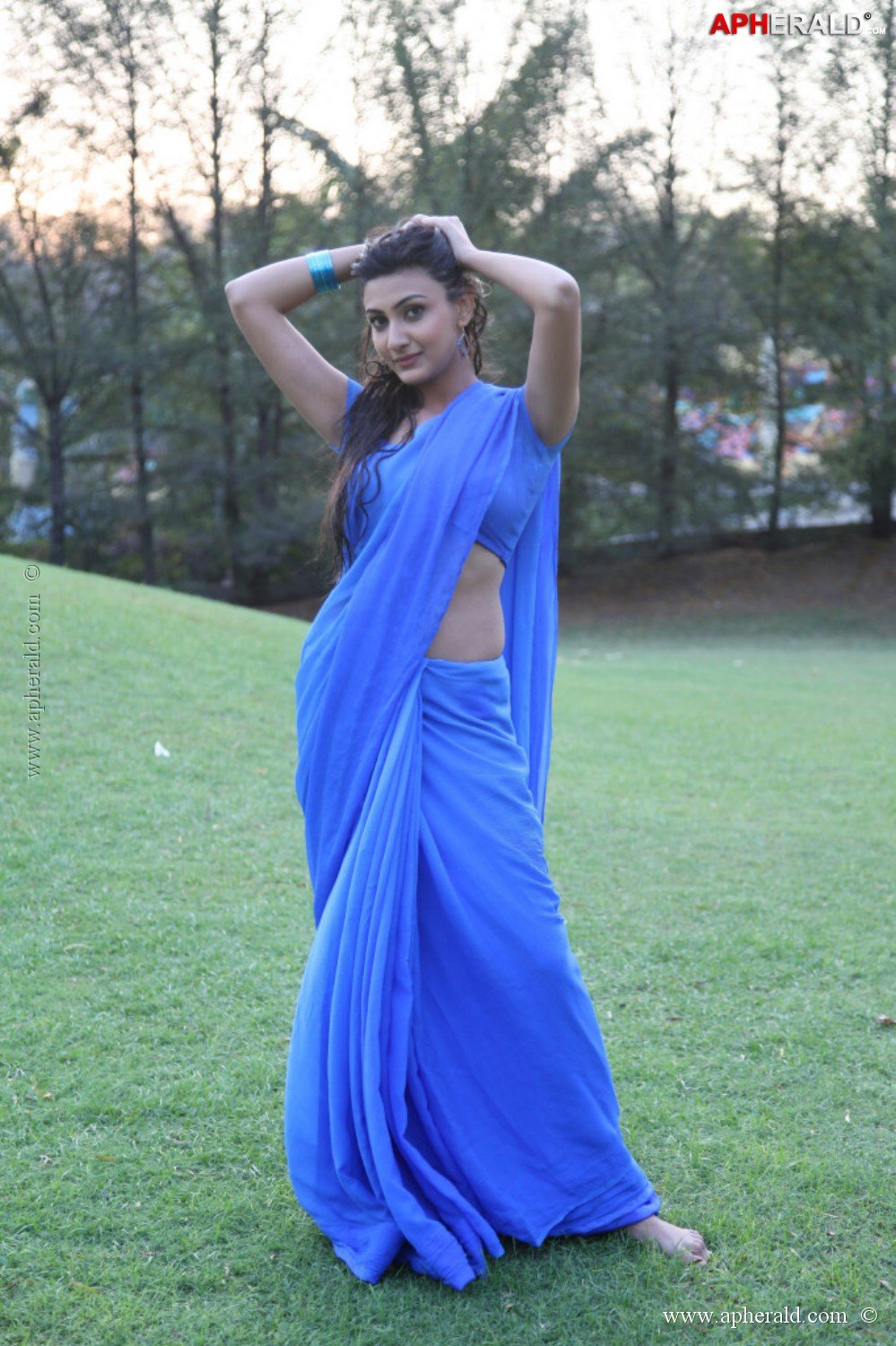 Neelam Upadhyay Spicy Images