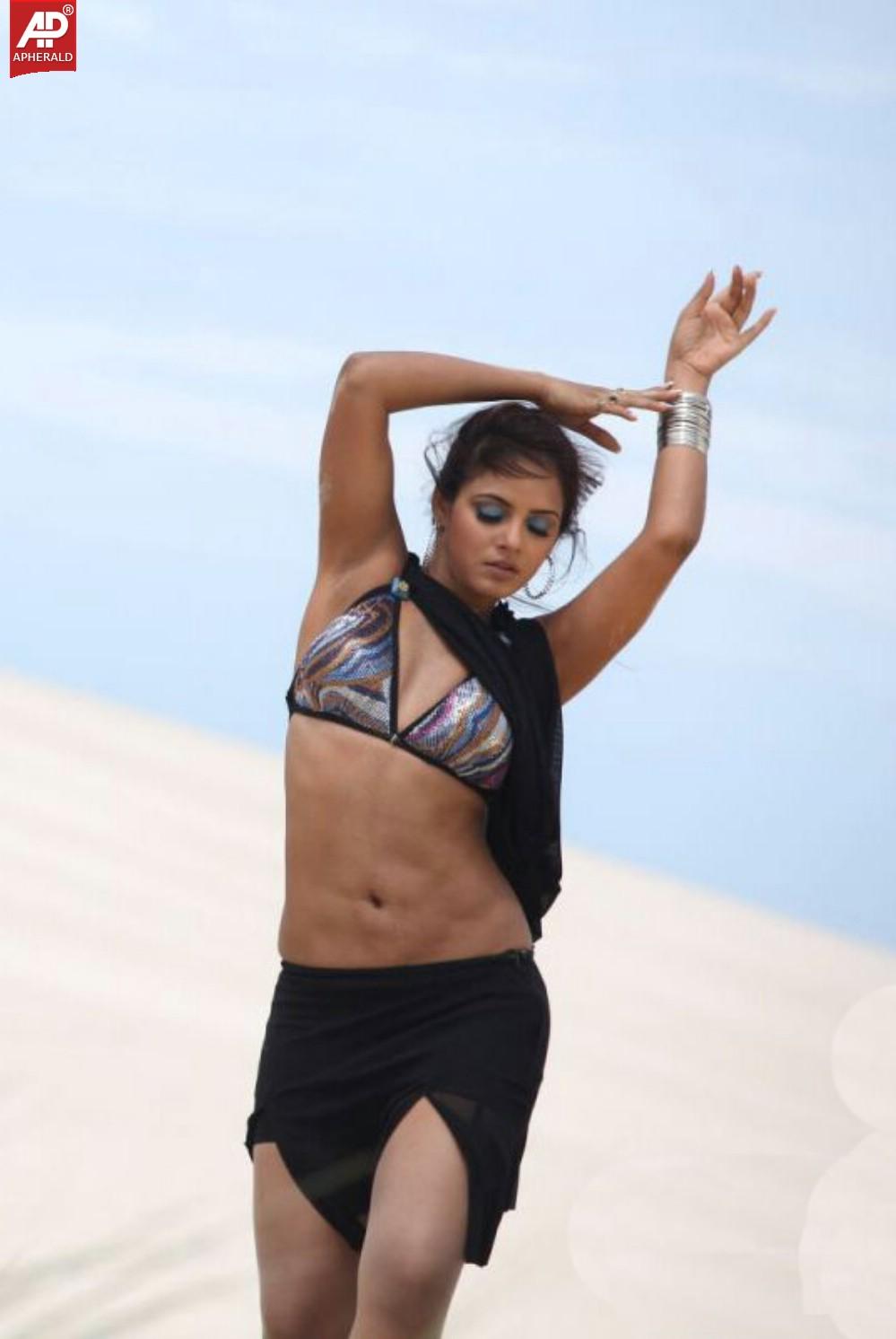 Neetu Chandra Latest Hot Photo Stills
