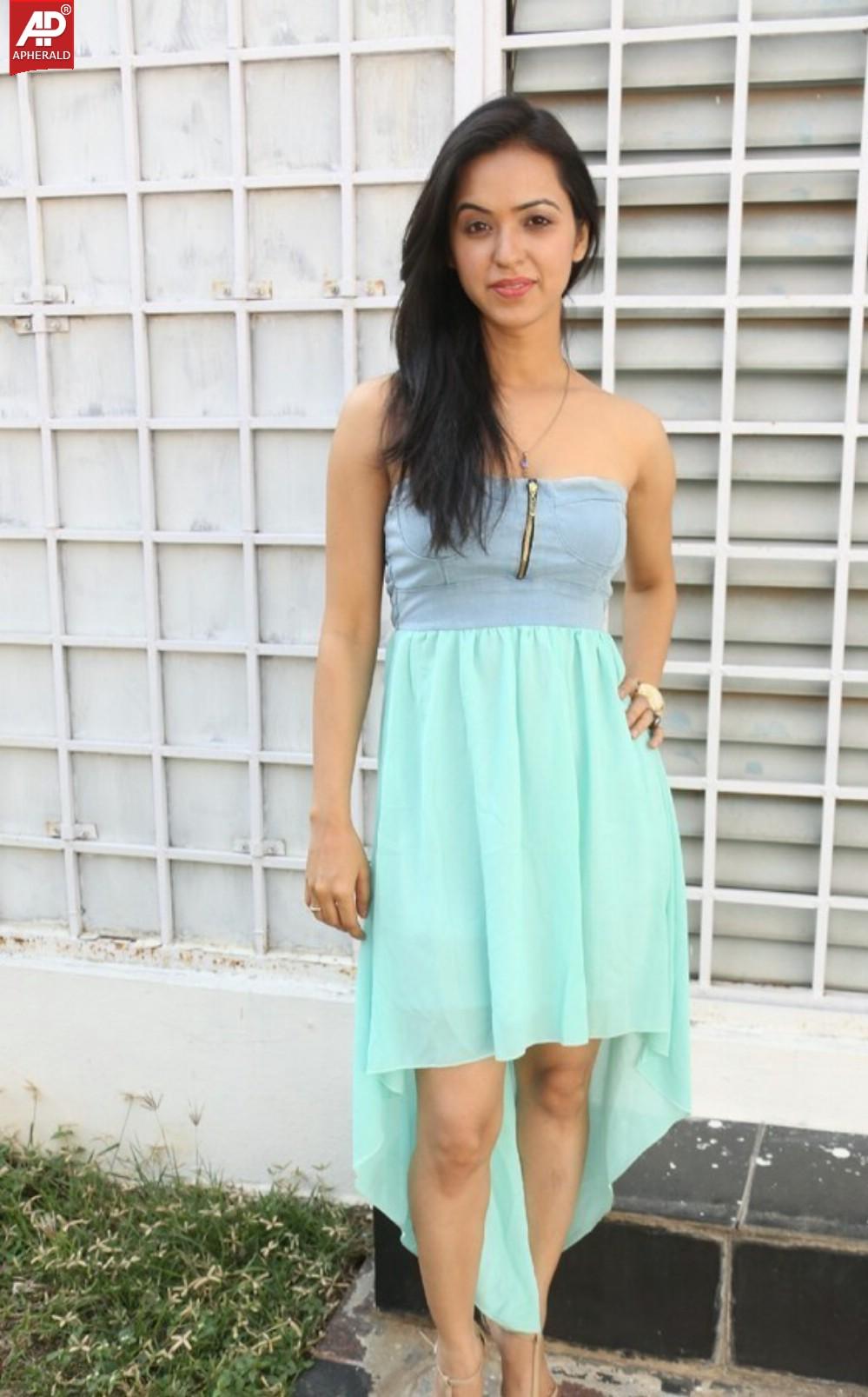 Neha Seraa Spicy Photos