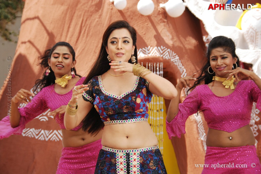 Nisha Agarwal Spicy Pics