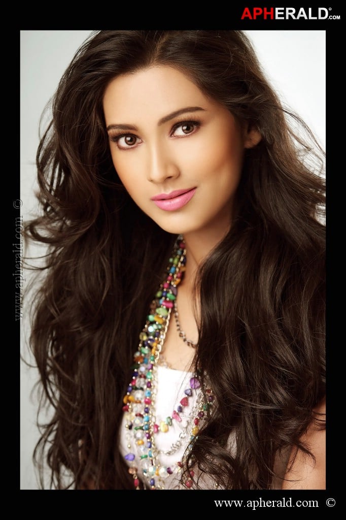 Pallavi Subhash Hot Stills