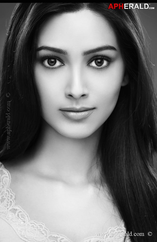 Pallavi Subhash Hot Stills