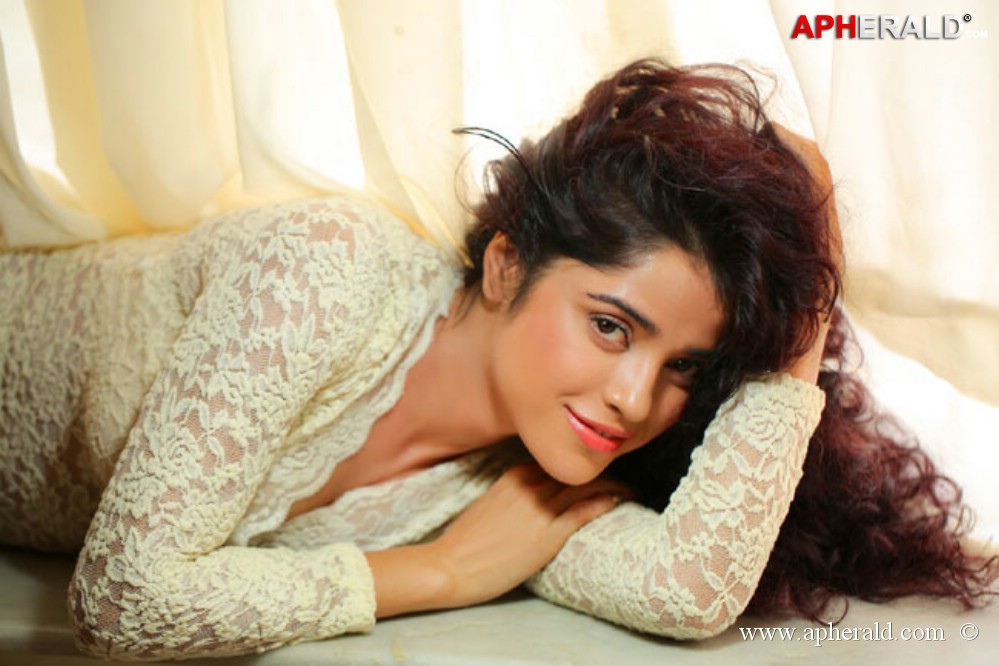 Piaa Bajpai Hot Photos