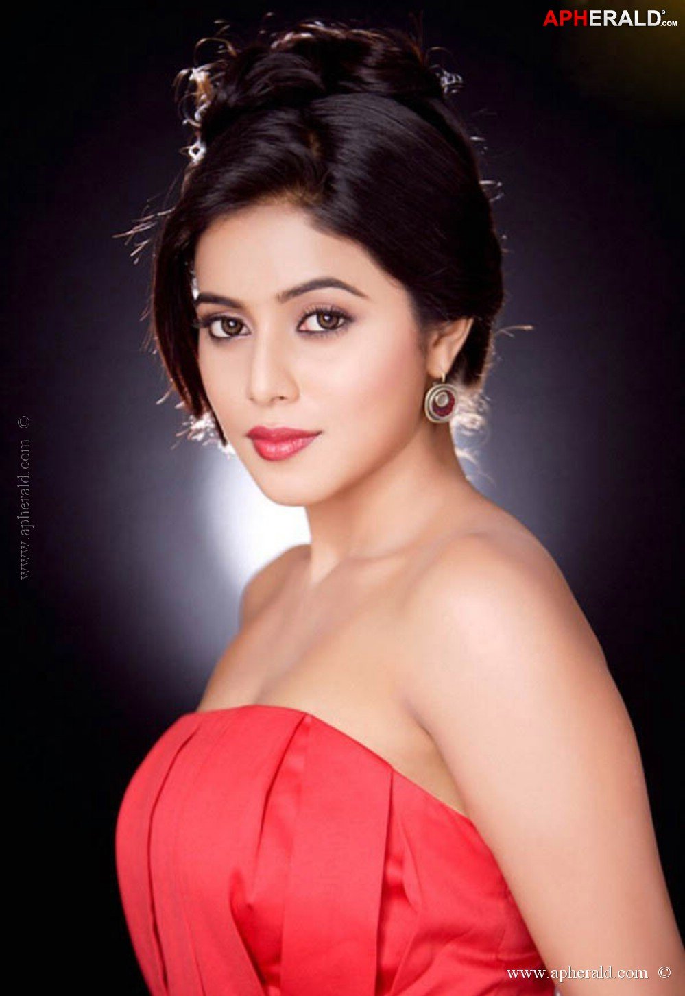 Poorna Hot Photoshoot Stills