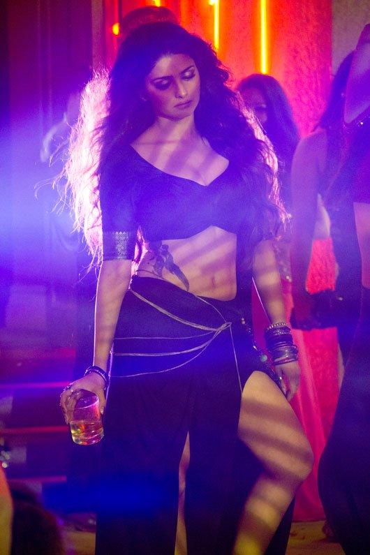 Prachi Desai Hot pics