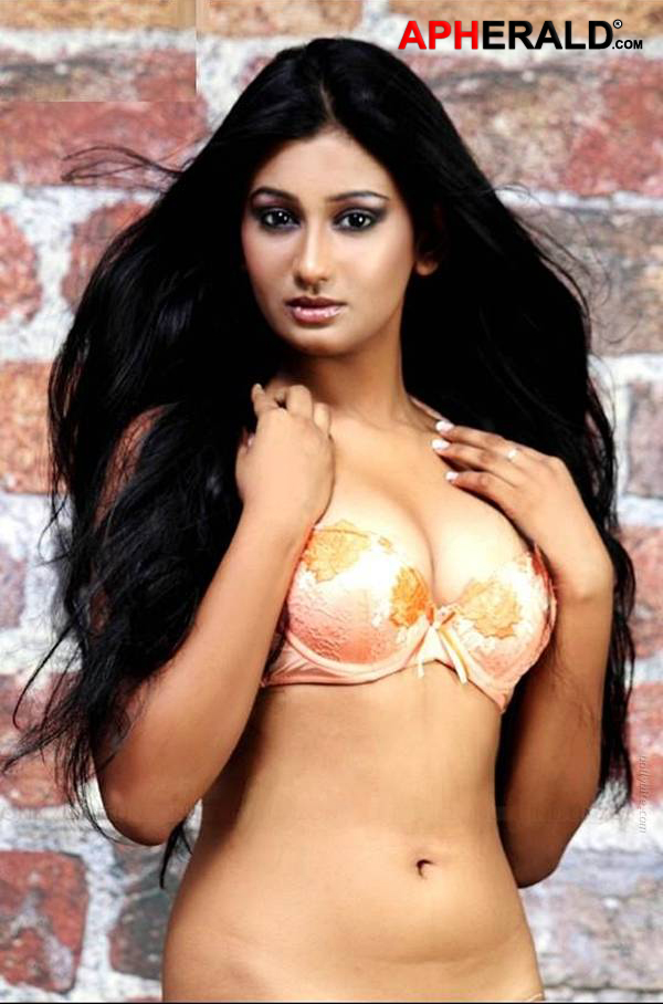 Priya Sharma Hot