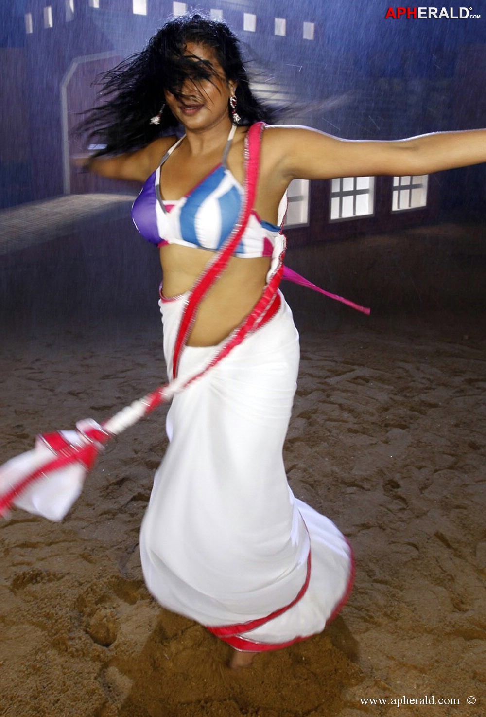 priyamani hot dance stills