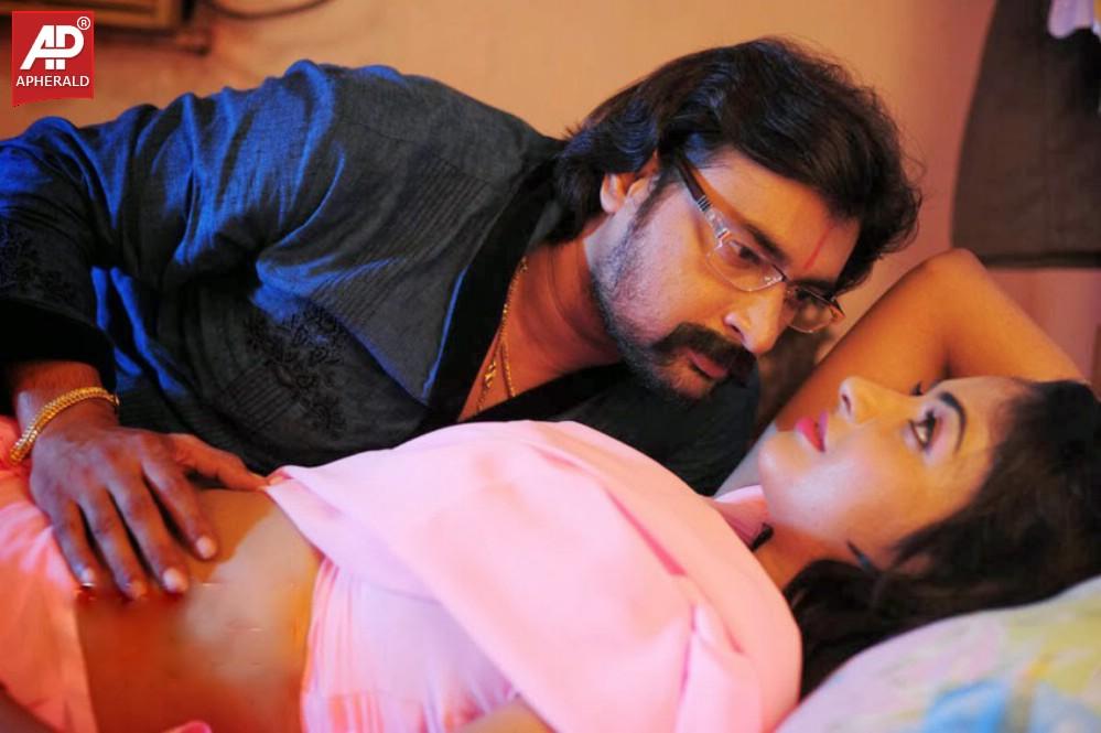 Raj Mahal Movie Hot Gallery