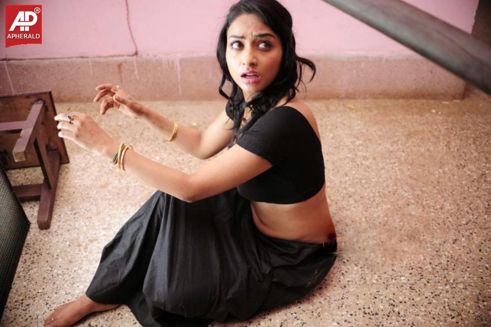 Raj Mahal Movie Hot Gallery