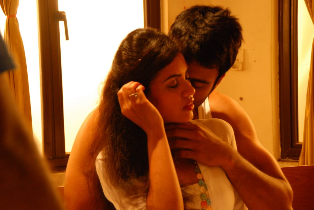 Ramudu Manchi Baludu Movie Hot Photos