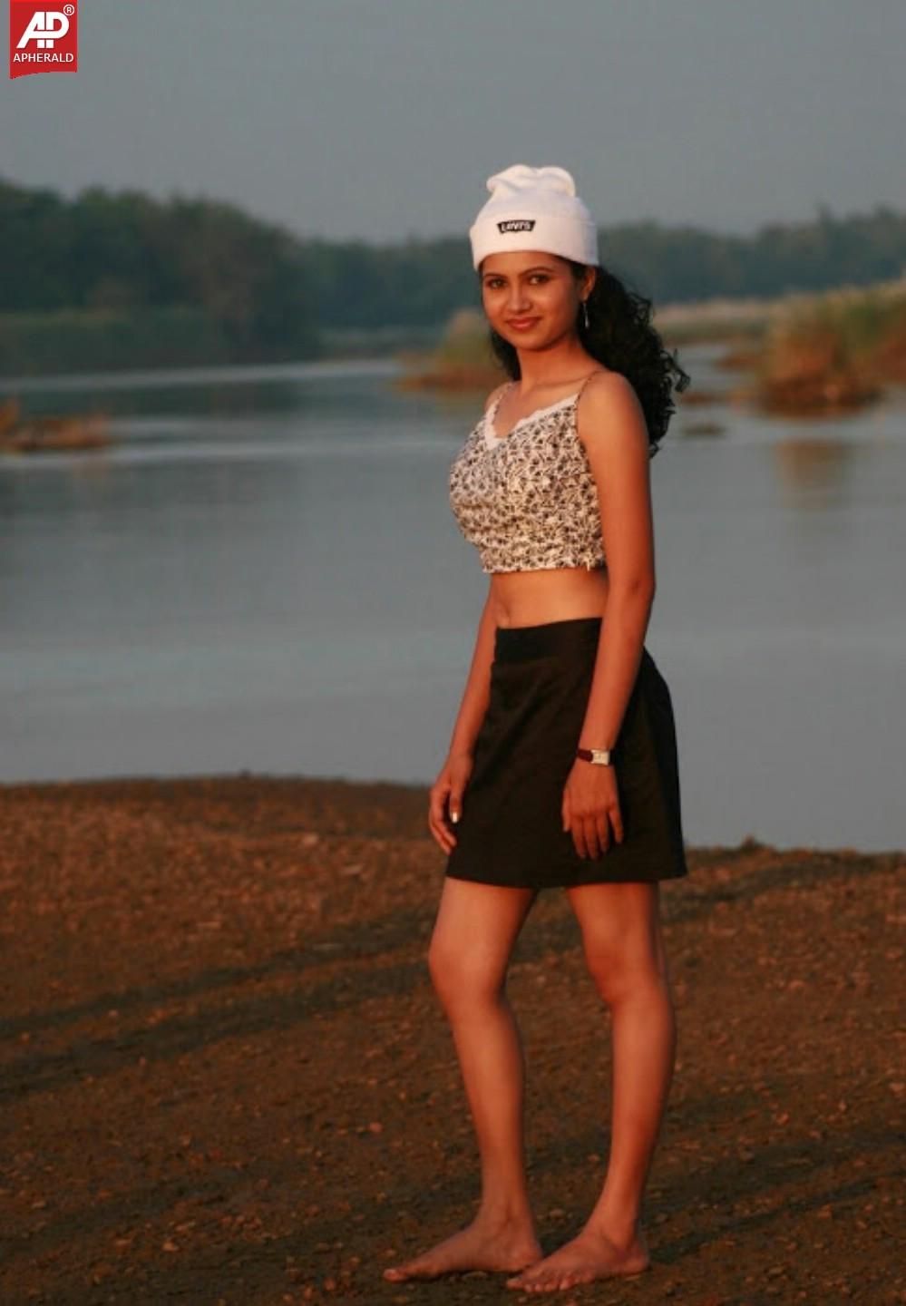 Rasaleela Movie Actress Wet Photos