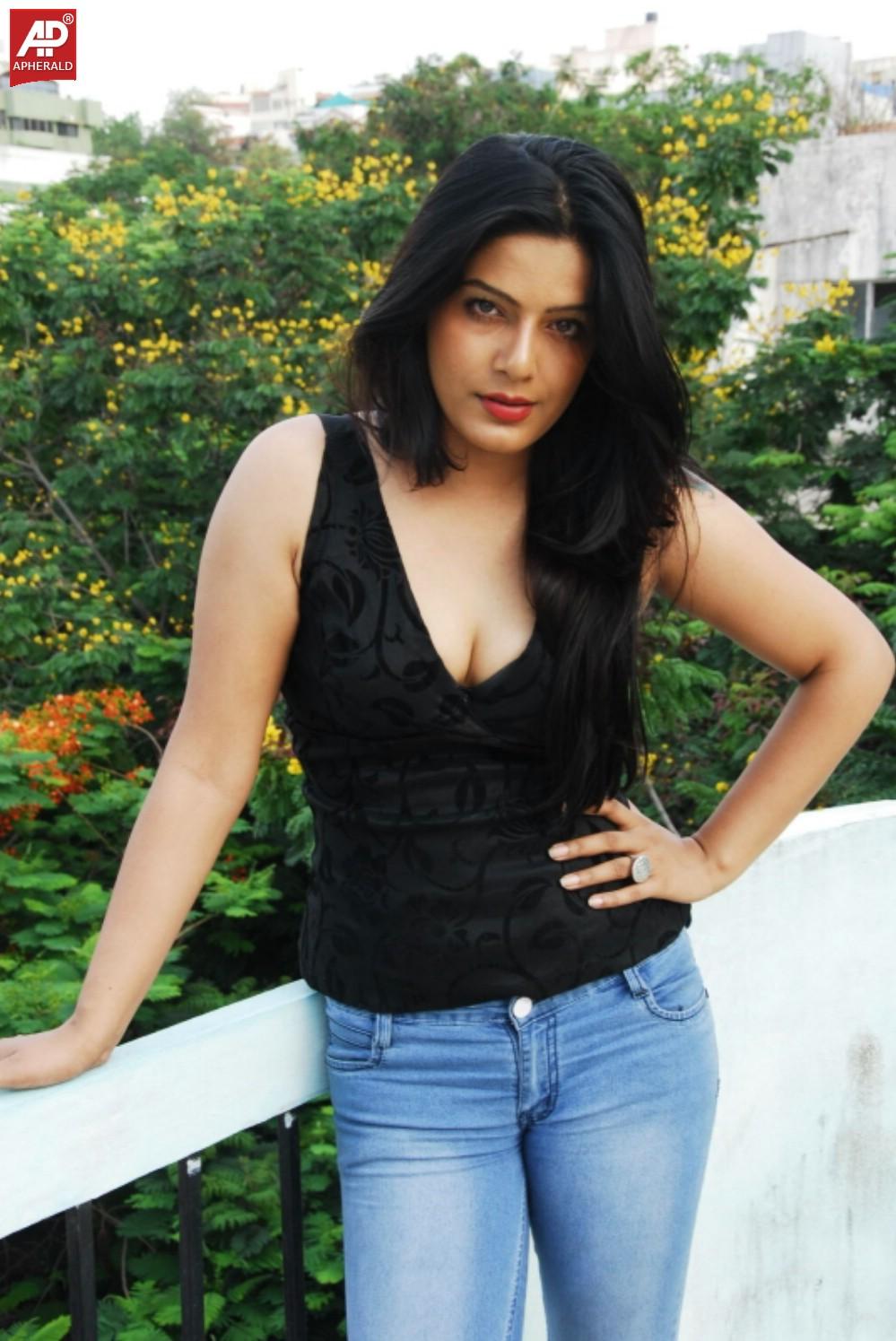 Reva Hot Stills