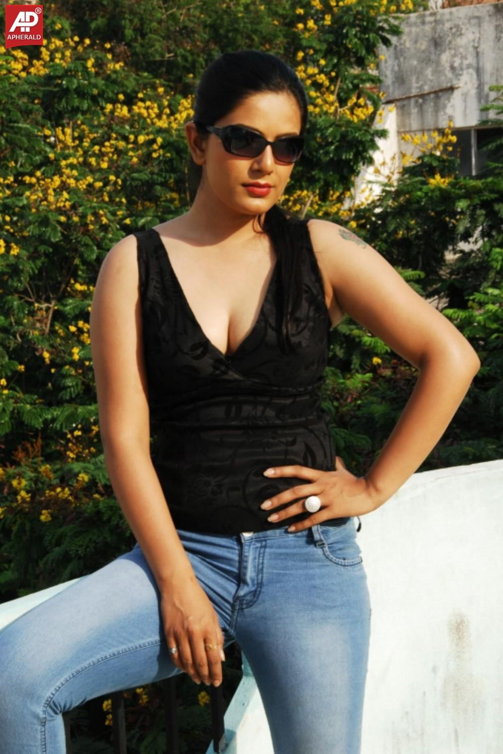 Reva Hot Stills