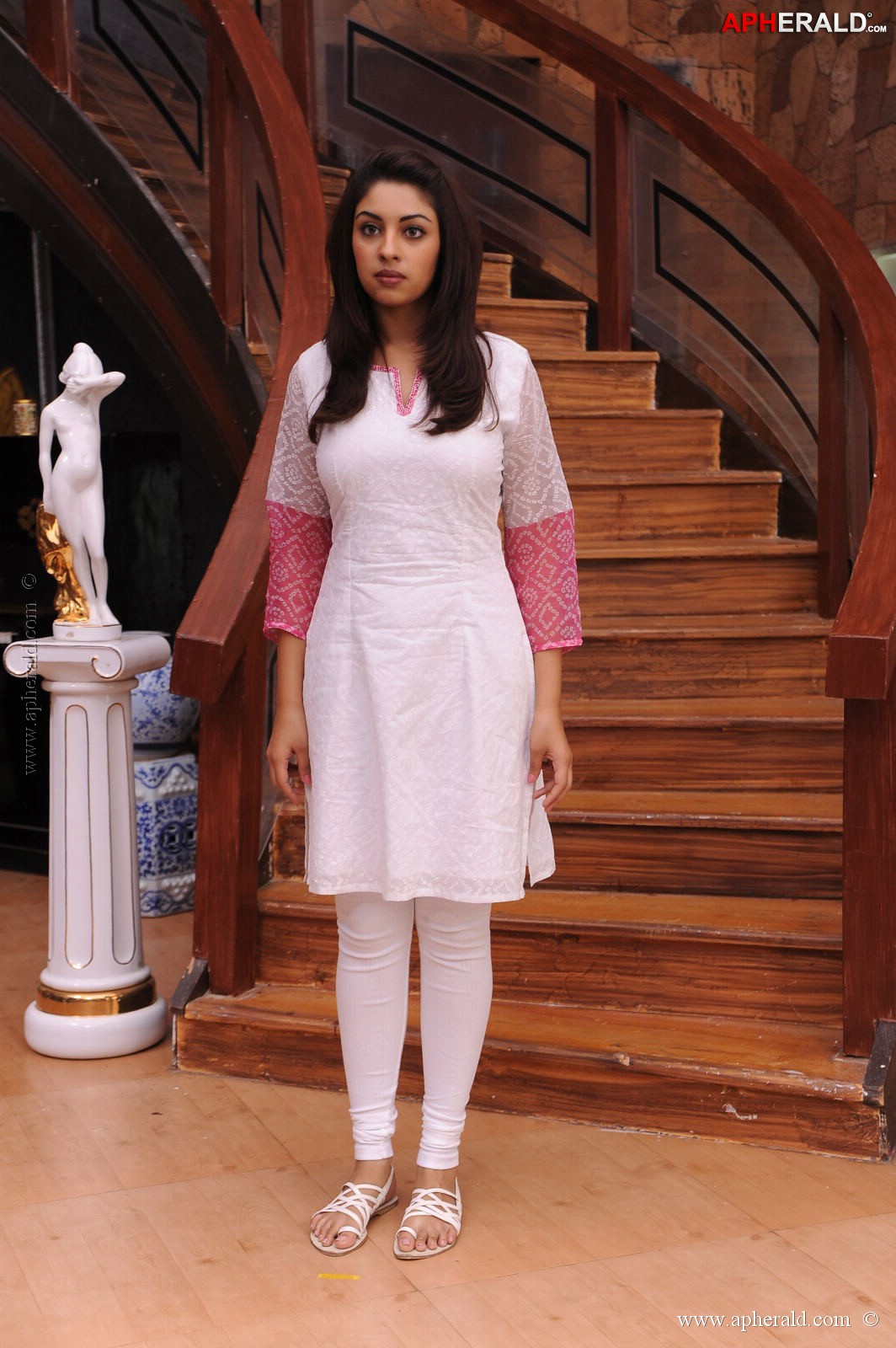 Richa Gangopadhyay Hot Stills