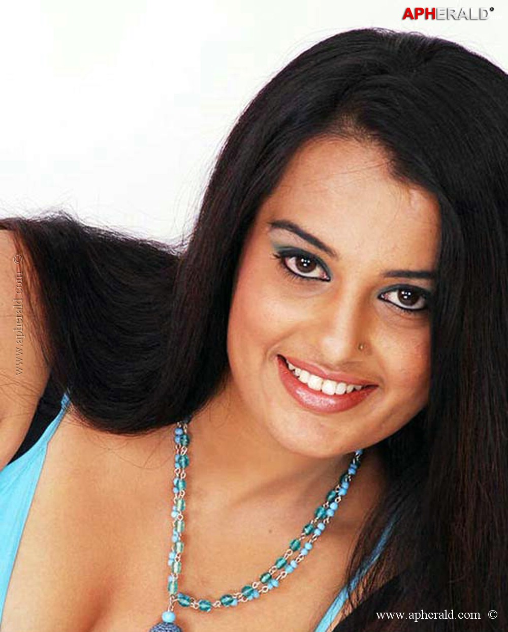 Roopa Kaur Hot Stills