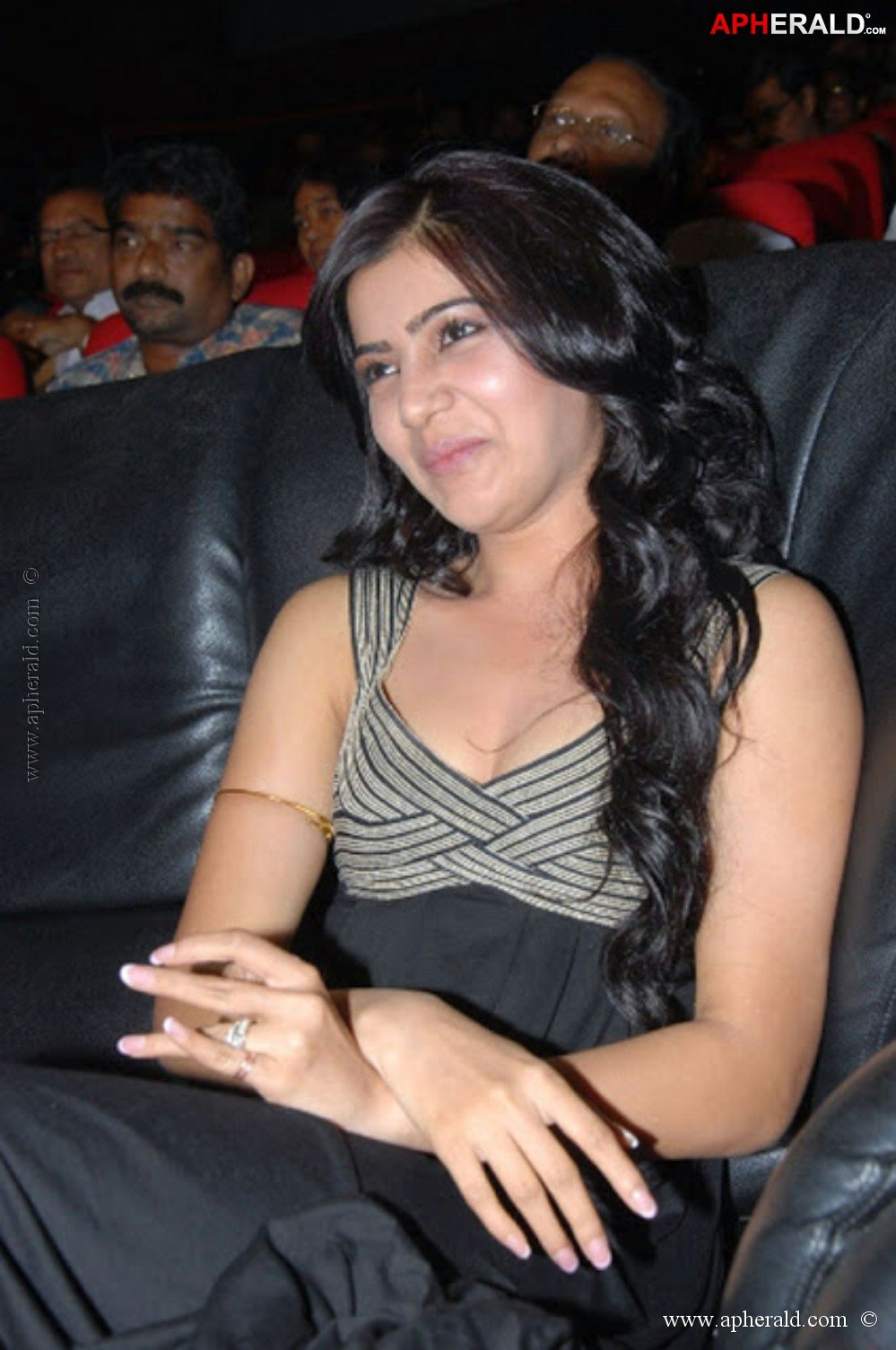 Samantha Hot Navel Photos