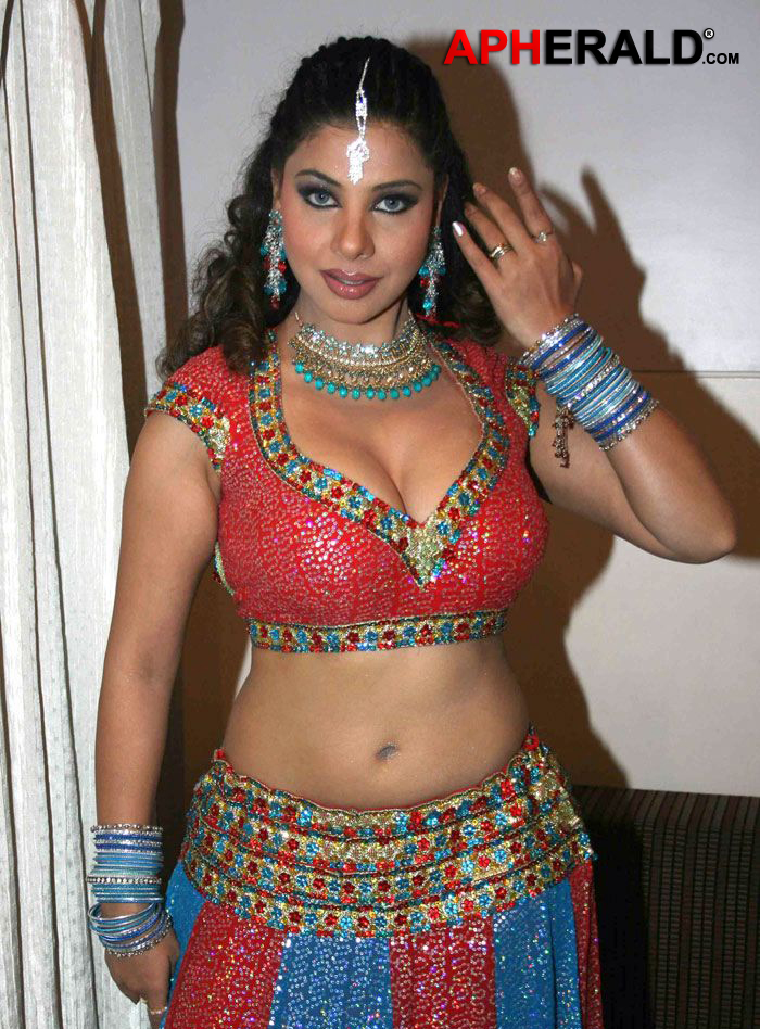 Sambhavna Seth Hot