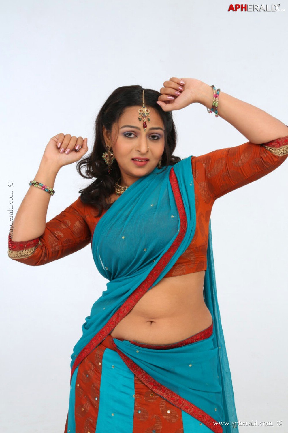 Samvritha Sunil New Hot Stills