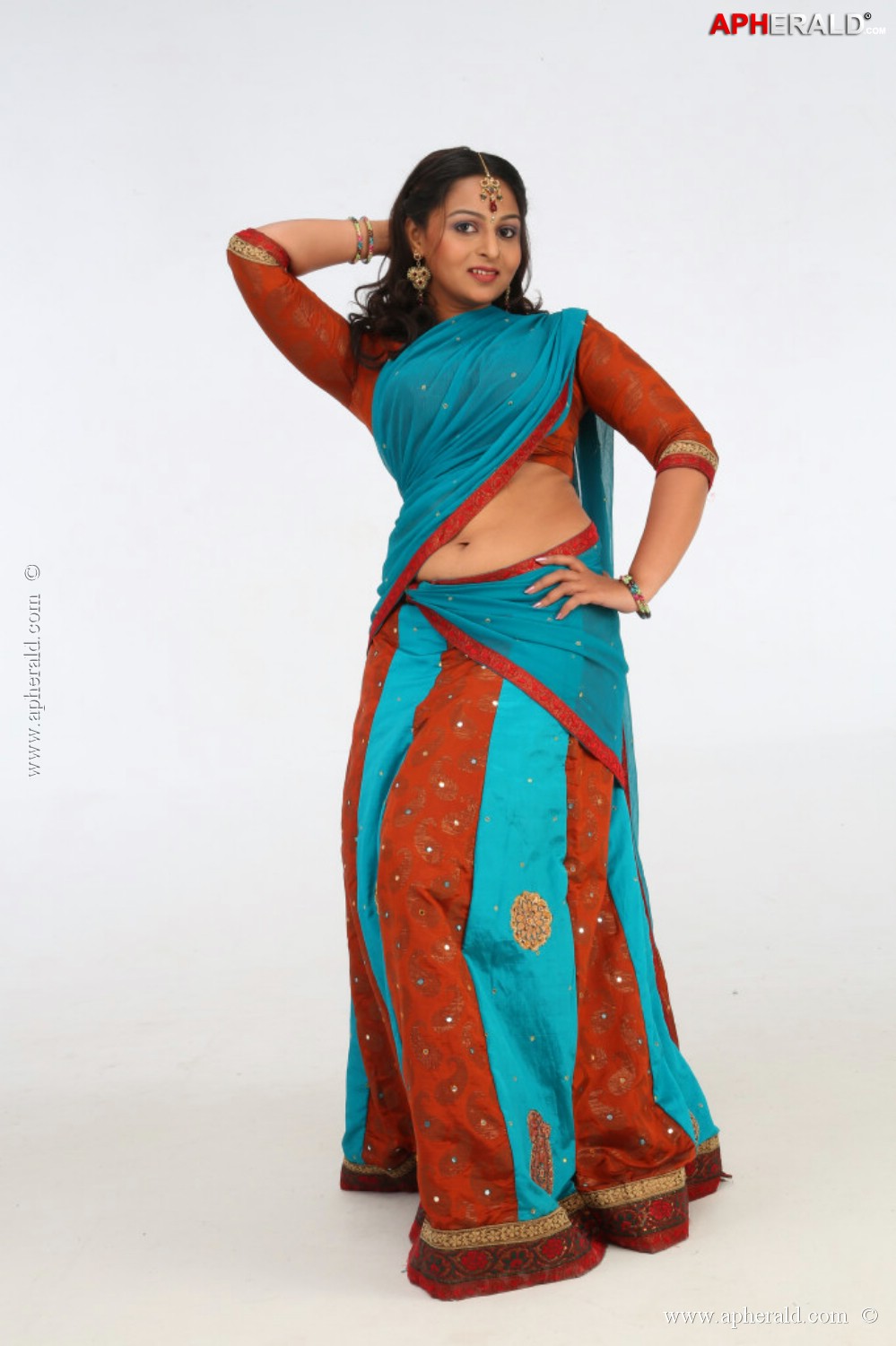 Samvritha Sunil New Hot Stills