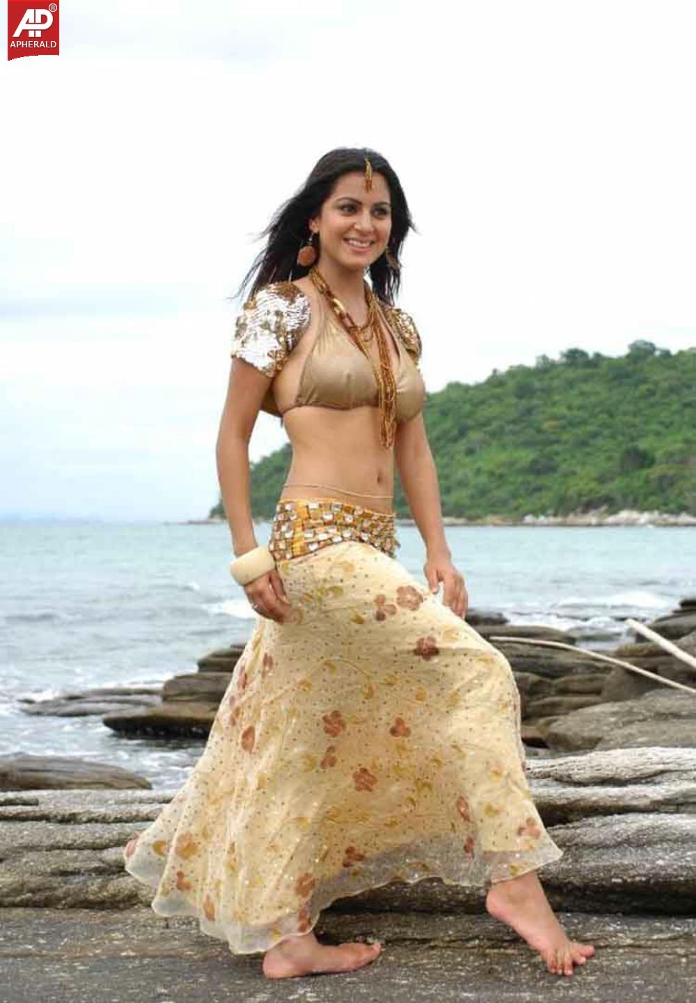 Saradha Arya Latest Hot Pics