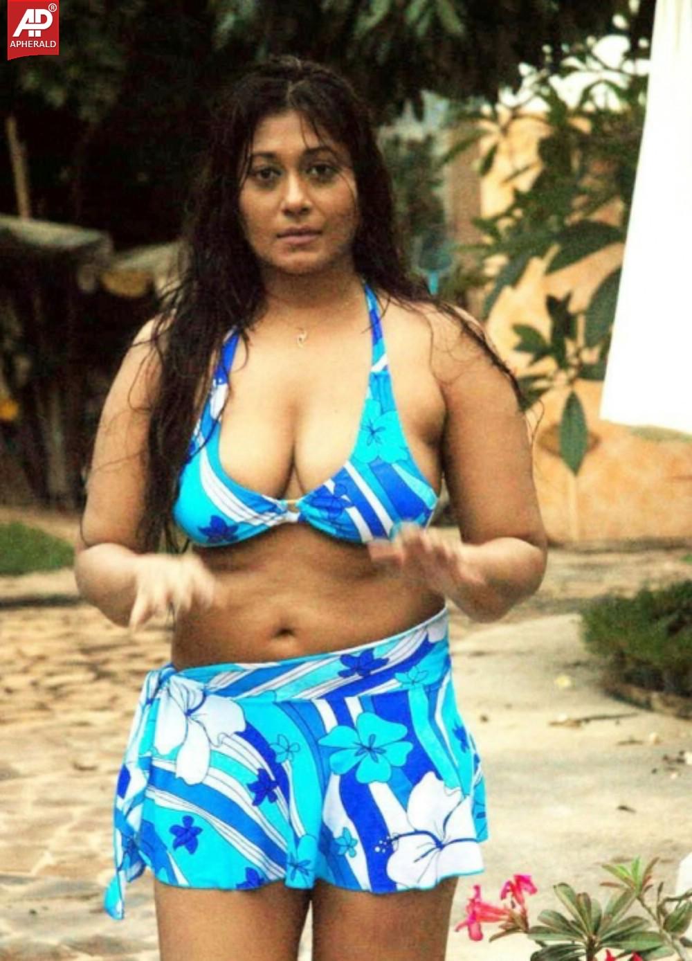 Sebha Khan Hot n Sexy Photos