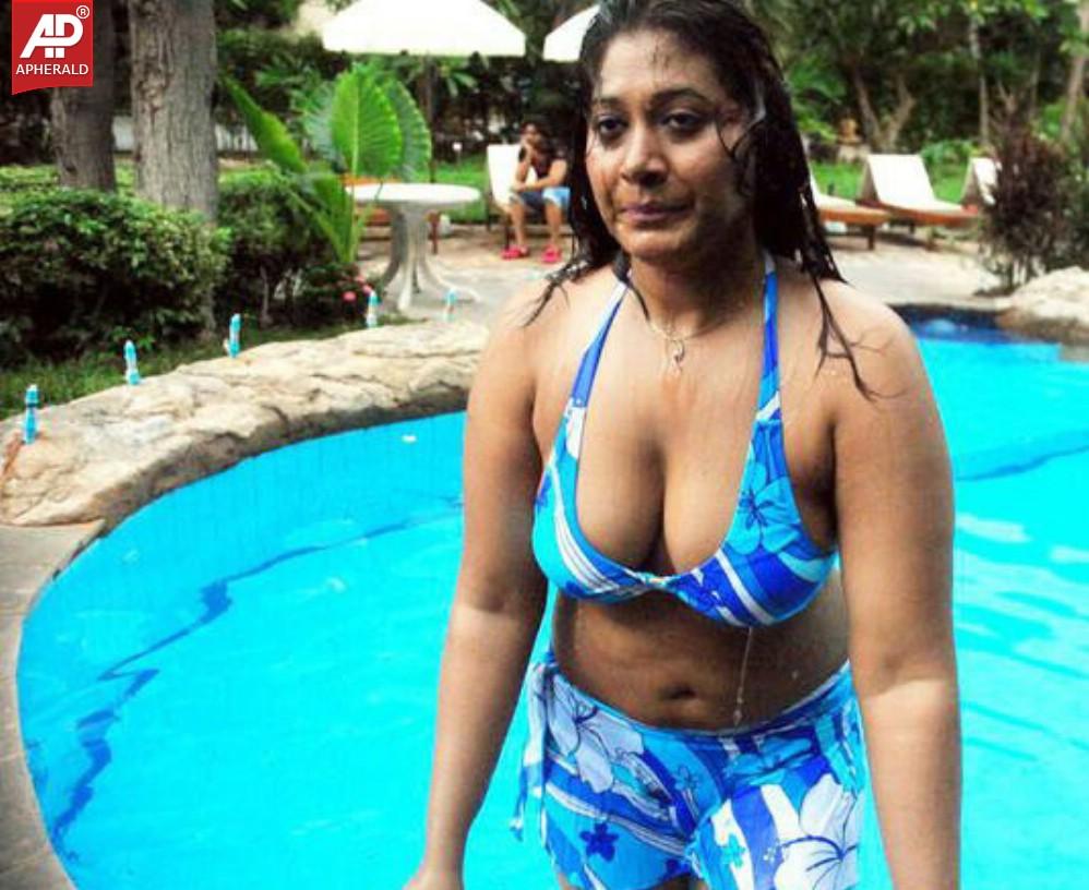 Sebha Khan Hot n Sexy Photos