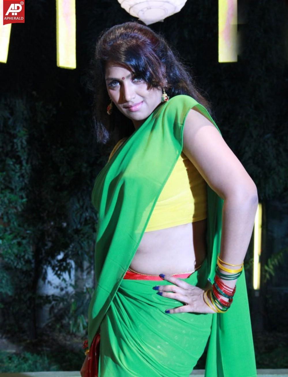 Sexy n Very HOT Bhuvaneshwari Photos