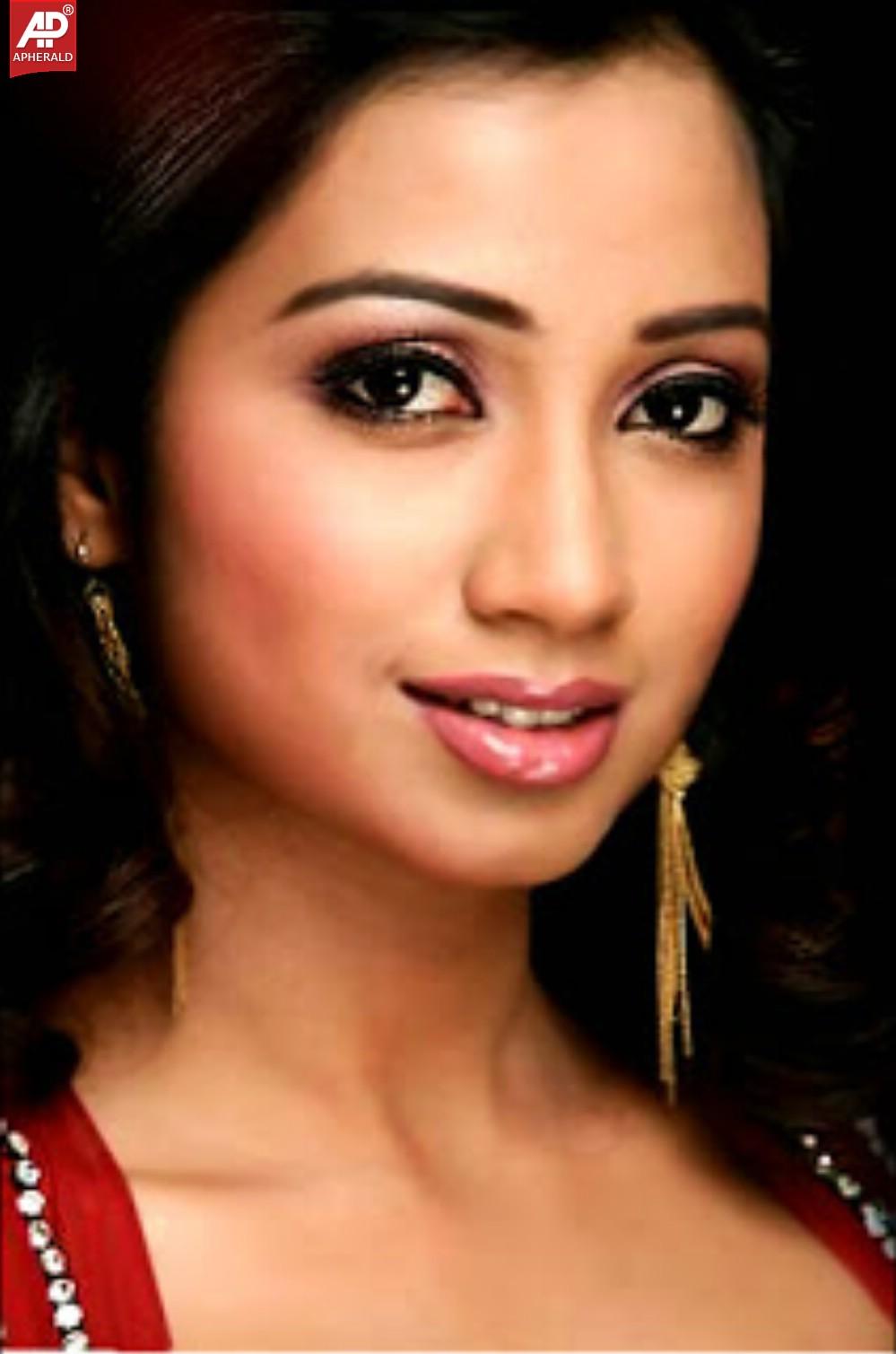 Shreya Ghoshal Hot Stills