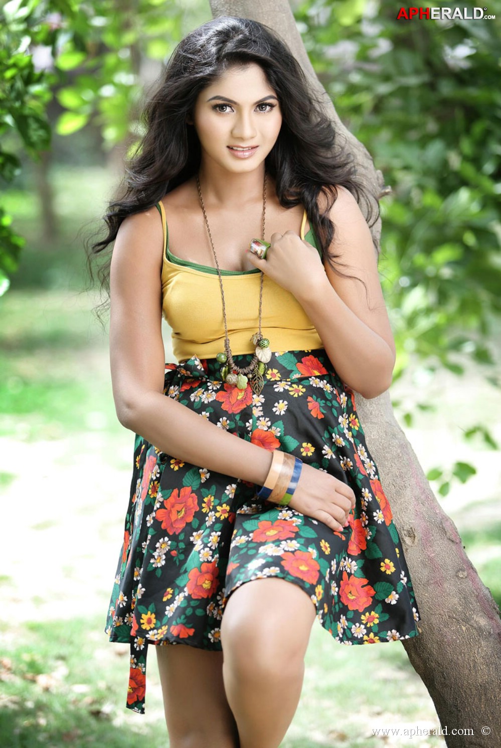 Shruti Reddy Hot Photoshoot