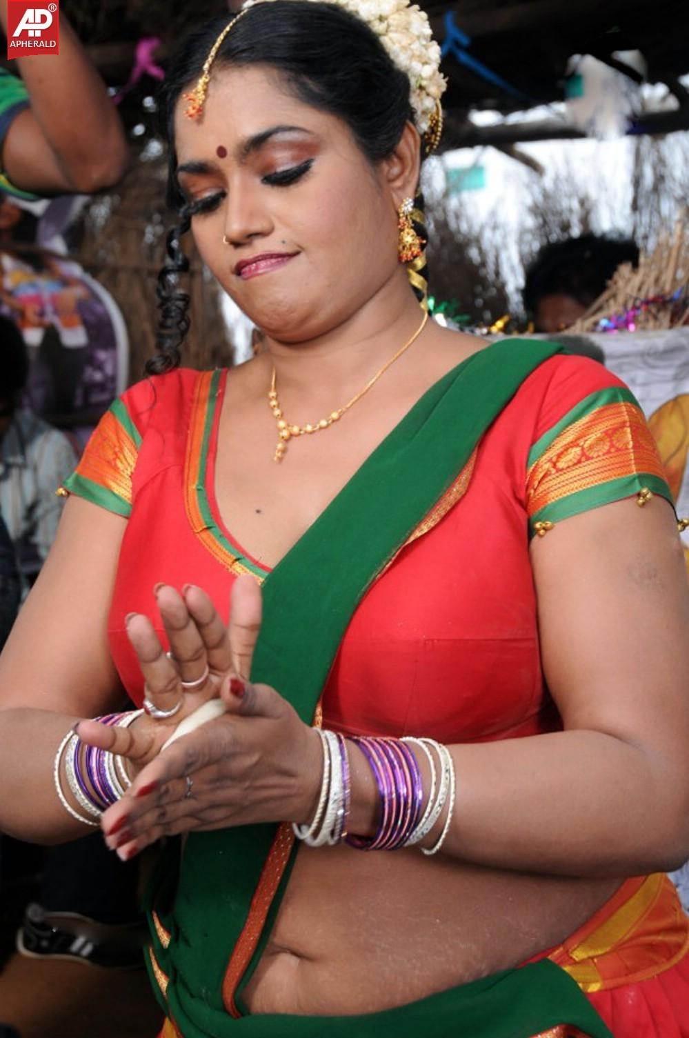 Side Actress Jayavani Hot Stills