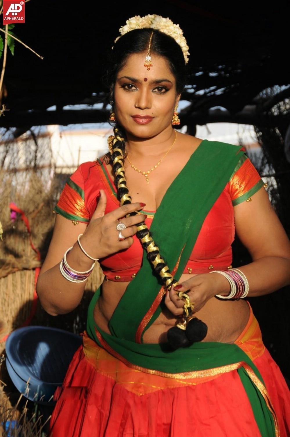Side Actress Jayavani Hot Stills