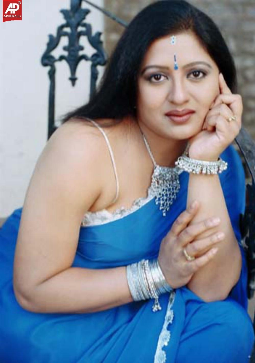 Side Actress Hot Stills