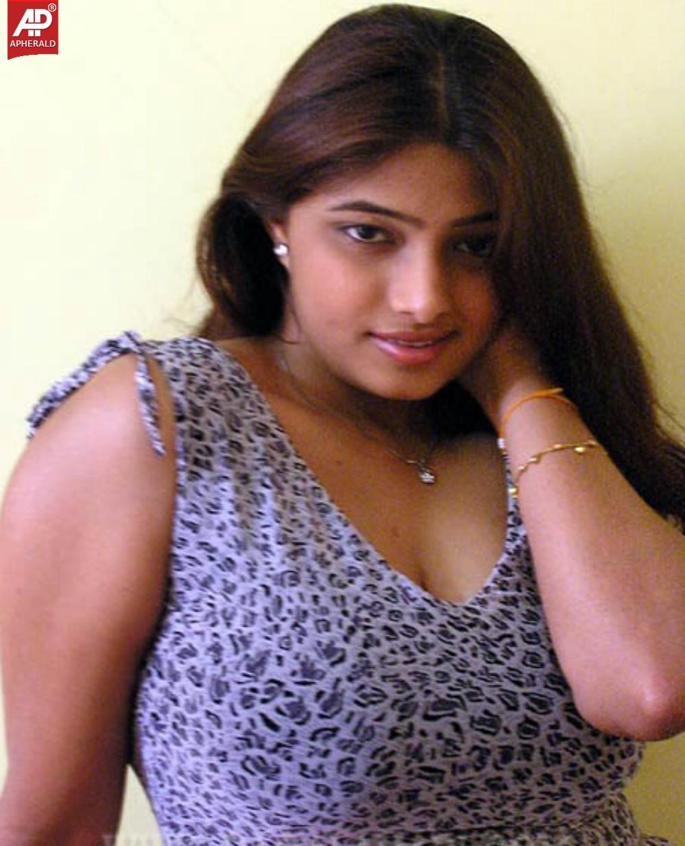 Side Actress Hot Stills