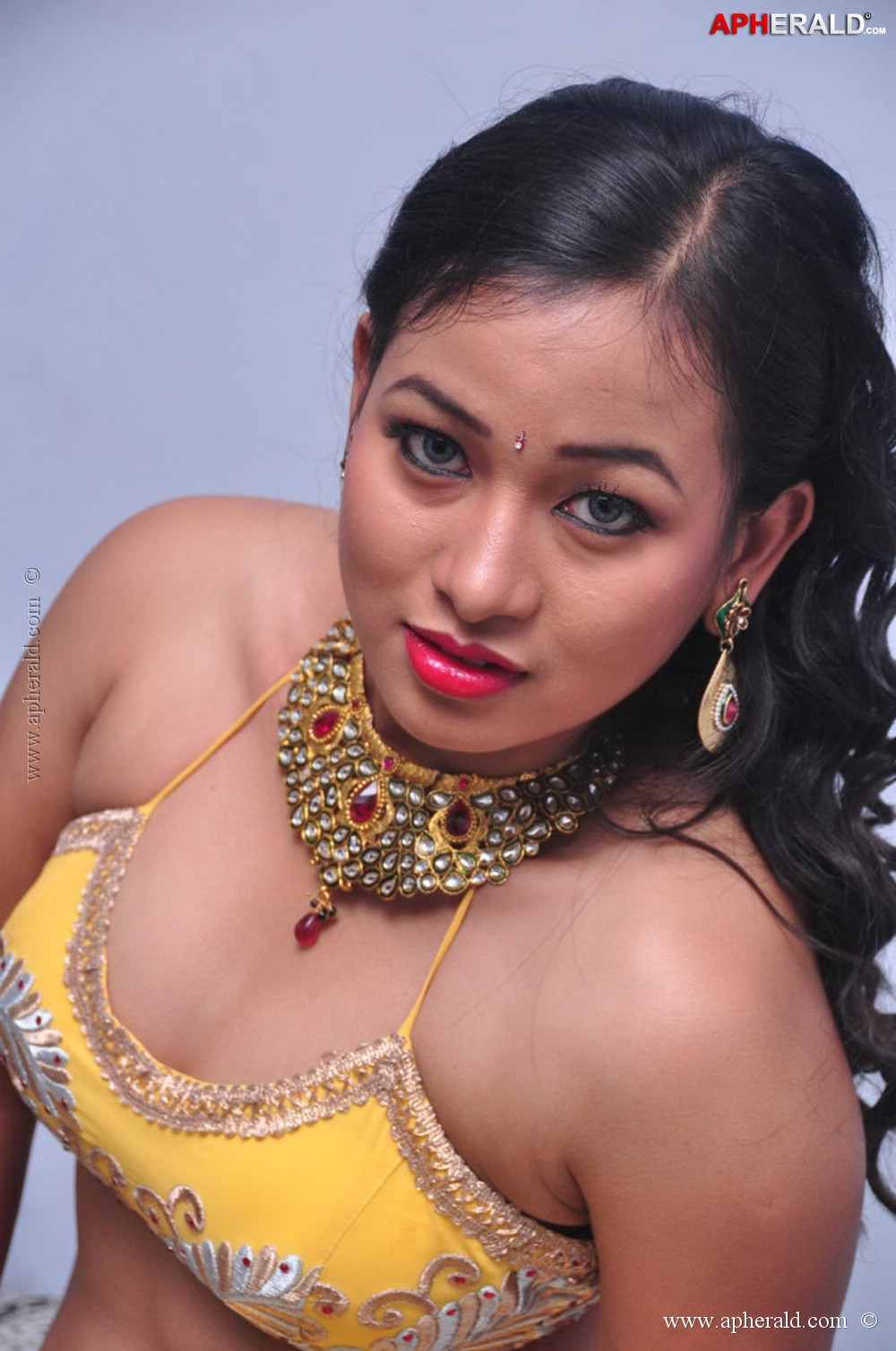 Sneha Hot Stills