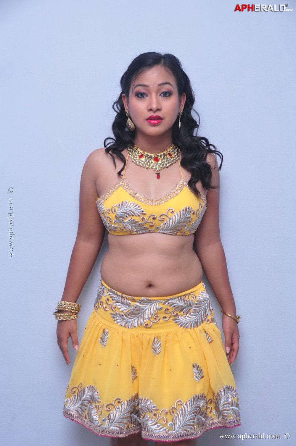 Sneha Hot Stills