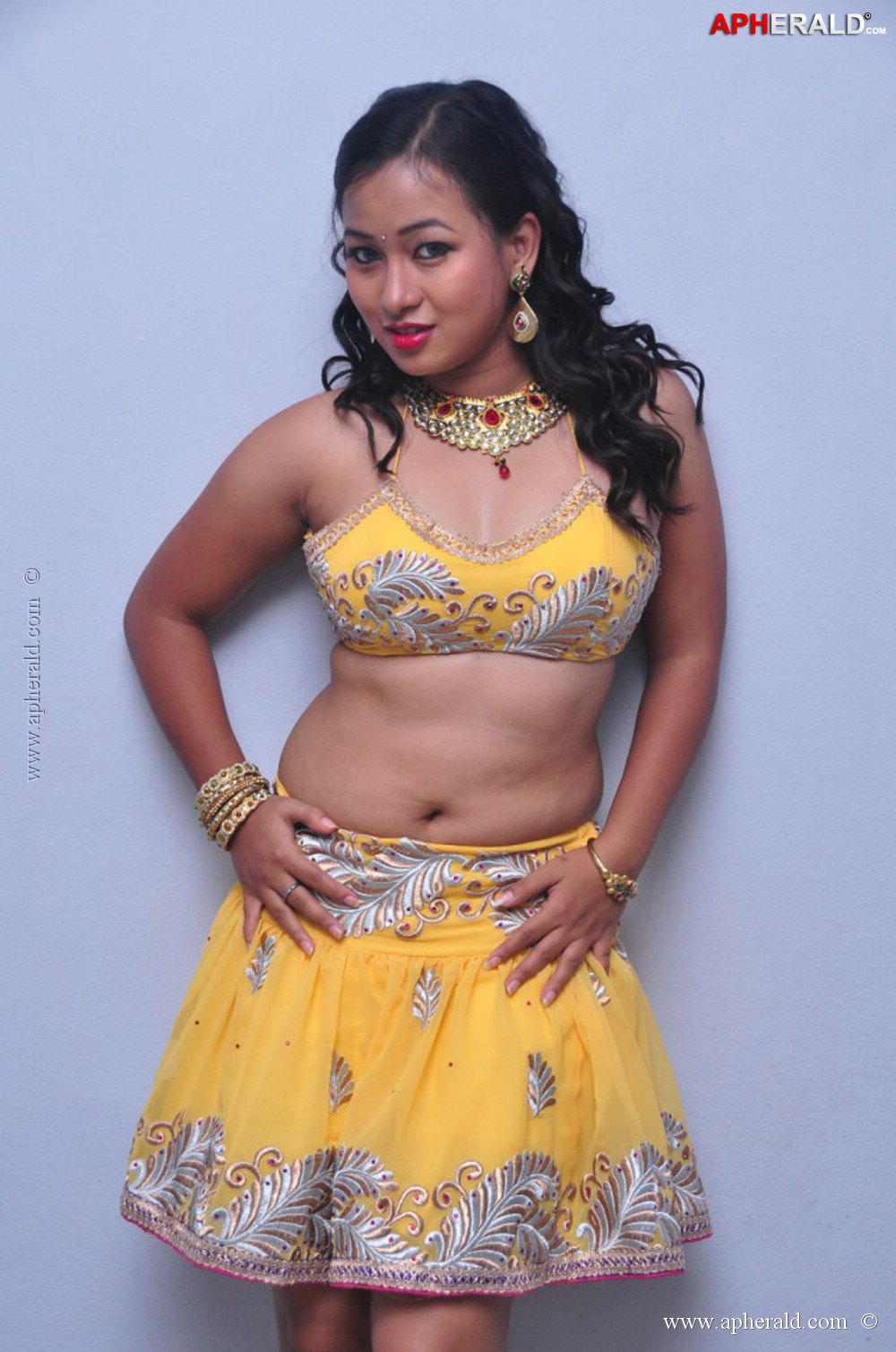 Sneha Hot Stills