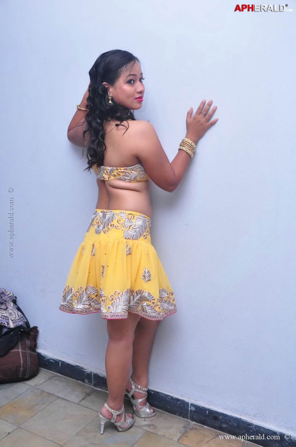 Sneha Hot Stills