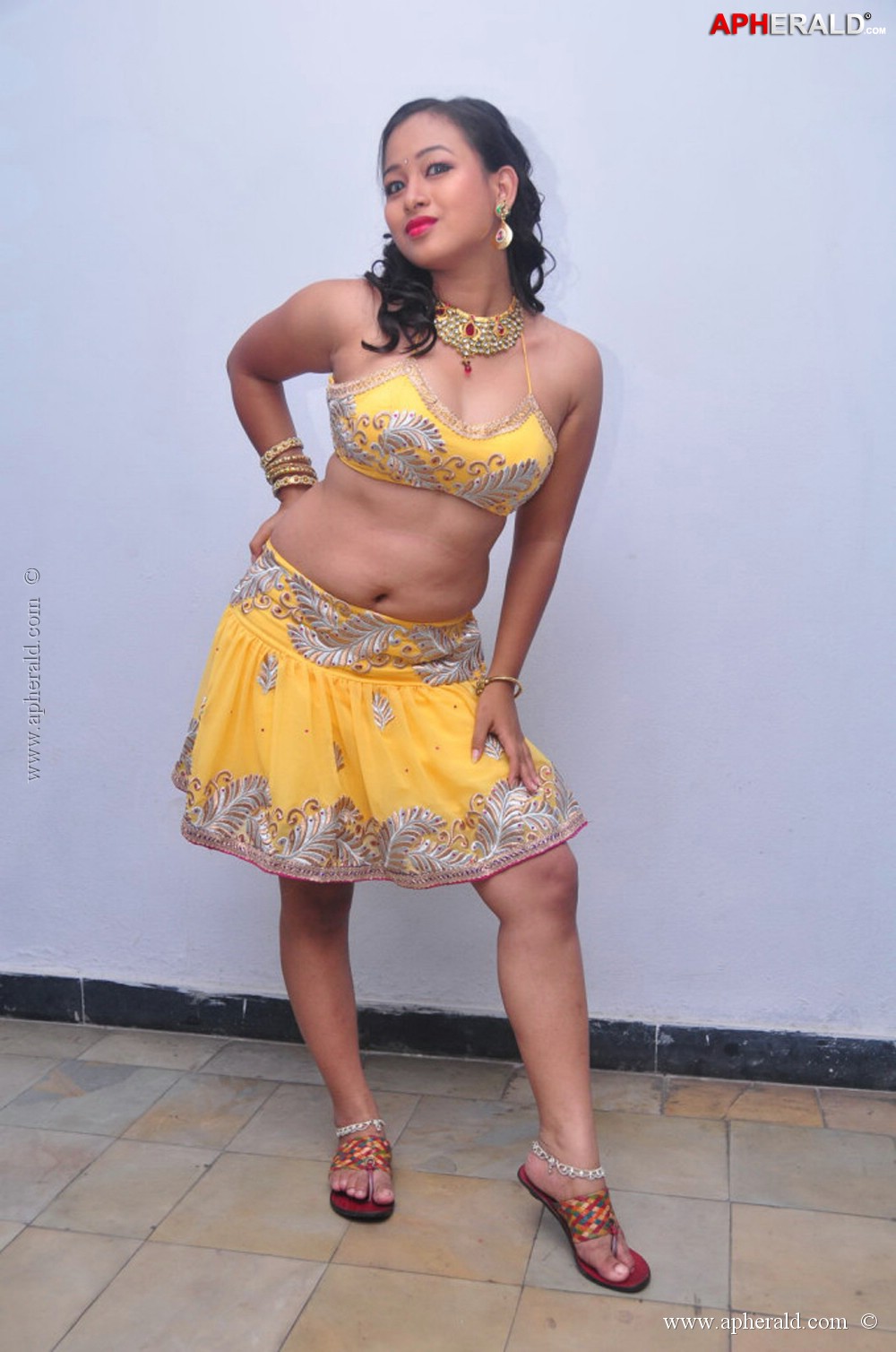 Sneha Hot Stills