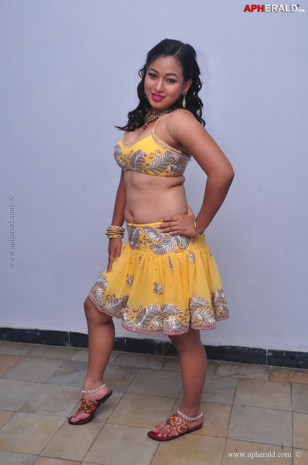 Sneha Hot Stills