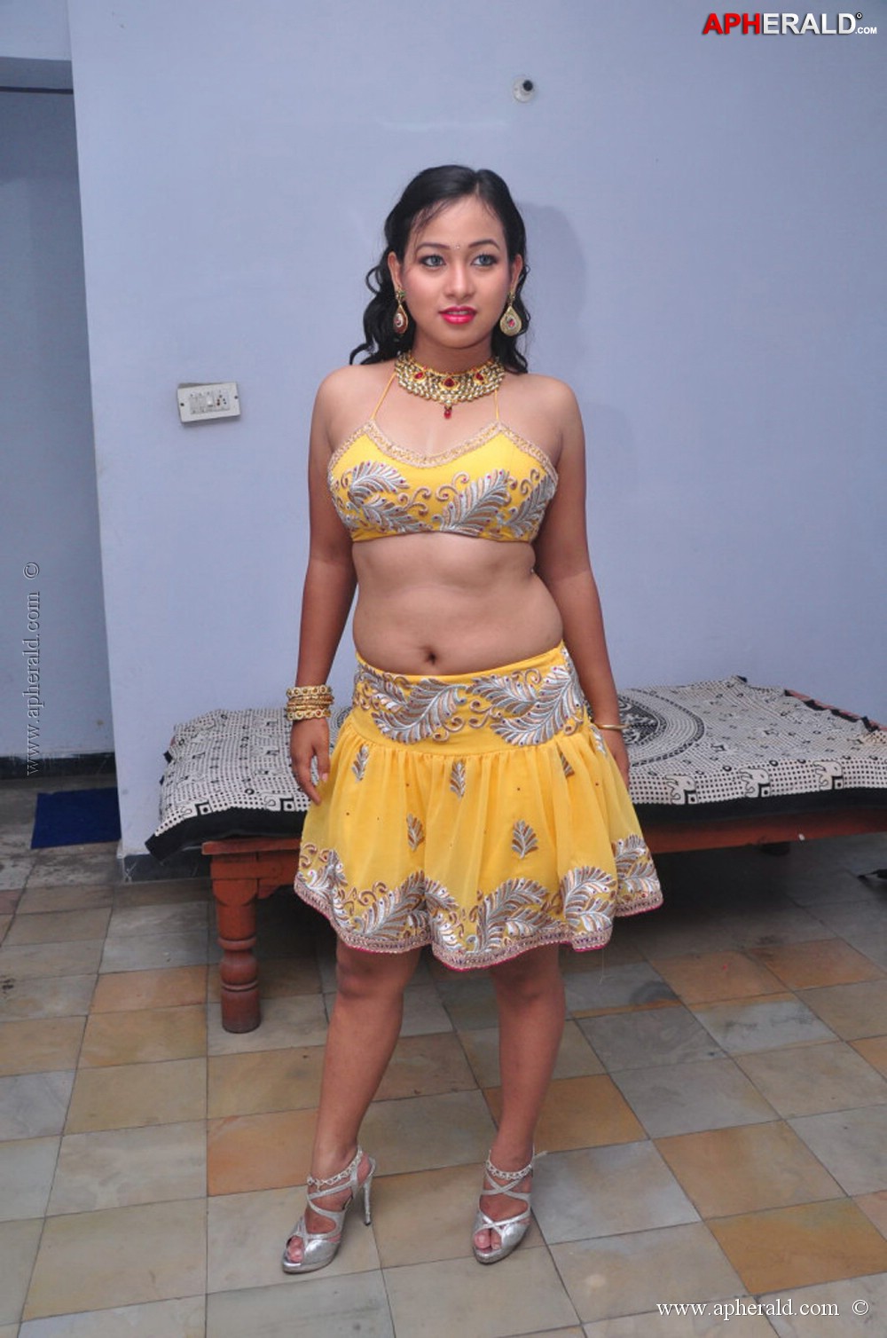 Sneha Hot Stills