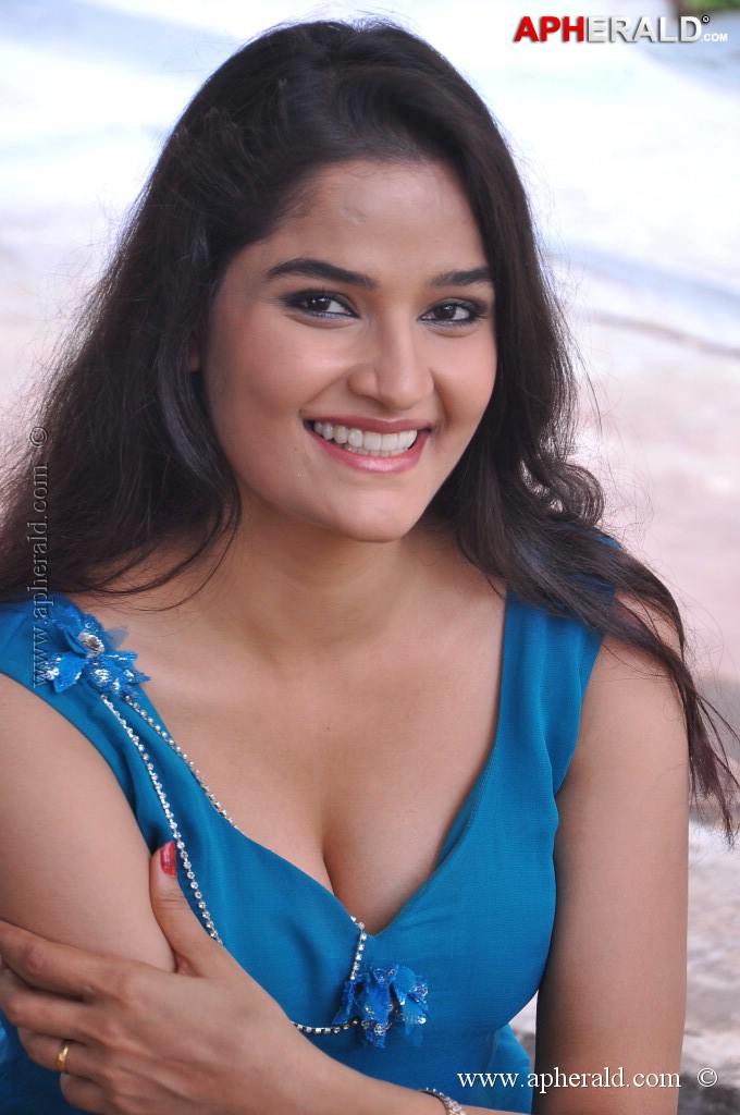 Sneha Thakur Hot Stills