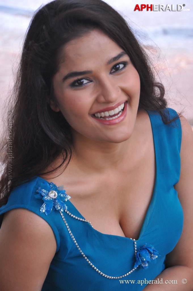 Sneha Thakur Hot Stills